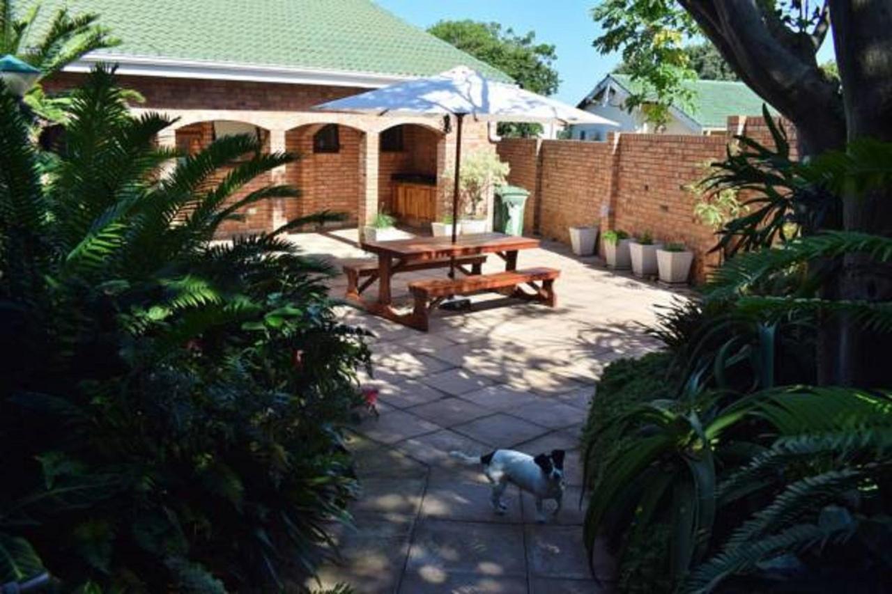 Ginaz Bnb Bed & Breakfast Ballito Exterior photo